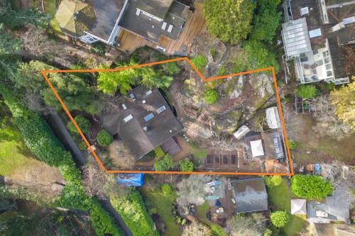 5817 Eagle Island, West Vancouver, BC -  With View