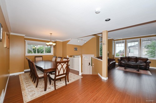 2995 Pinetree Close, Coquitlam, BC - Indoor Photo Showing Other Room