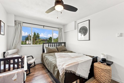 401-1099 Broadway E, Vancouver, BC - Indoor Photo Showing Bedroom