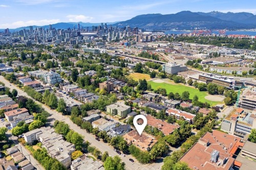 401-1099 Broadway E, Vancouver, BC - Outdoor With View