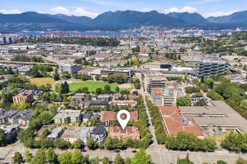 401-1099 Broadway E, Vancouver, BC - Outdoor With View