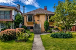 2576 Parker Street  Vancouver, BC V5K 2T3