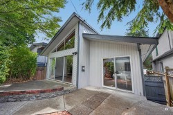 3771 30th Avenue W Vancouver, BC V6S 1W7