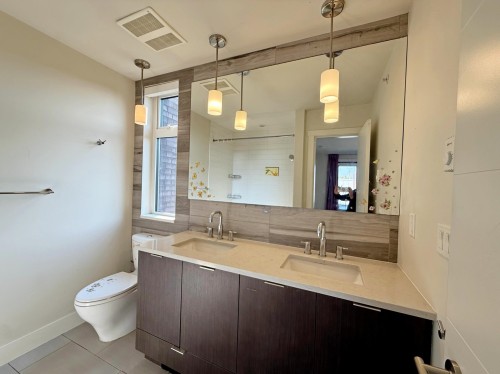 6180 Oak Street, Vancouver, BC - Indoor Photo Showing Bathroom