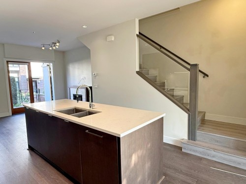 6180 Oak Street, Vancouver, BC - Indoor Photo Showing Kitchen With Double Sink