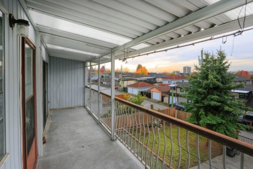 448 59Th Avenue E, Vancouver, BC - Outdoor With Exterior
