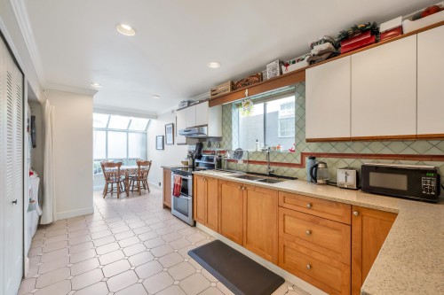 2143 Upland Drive, Vancouver, BC - Indoor Photo Showing Kitchen With Double Sink