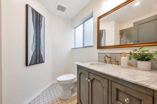 2143 Upland Drive, Vancouver, BC - Indoor Photo Showing Bathroom