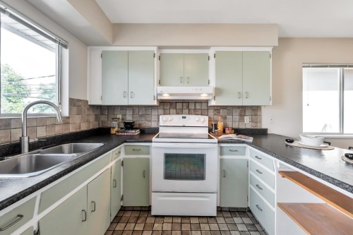 2143 Upland Drive, Vancouver, BC - Indoor Photo Showing Kitchen With Double Sink