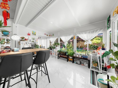 7371 Lindsay Road, Richmond, BC - Indoor