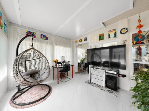 7371 Lindsay Road, Richmond, BC - Indoor