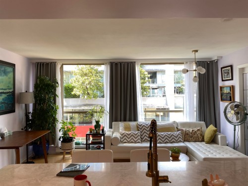 609-822 Homer Street  Vancouver, BC V6B 6M3