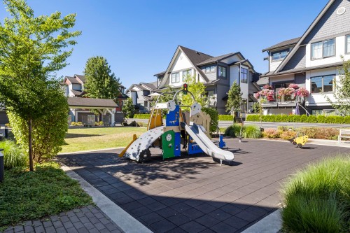 19-19451 Sutton Avenue, Pitt Meadows, BC - Outdoor With Deck Patio Veranda
