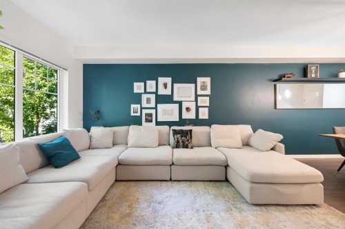 19-19451 Sutton Avenue, Pitt Meadows, BC - Indoor Photo Showing Living Room