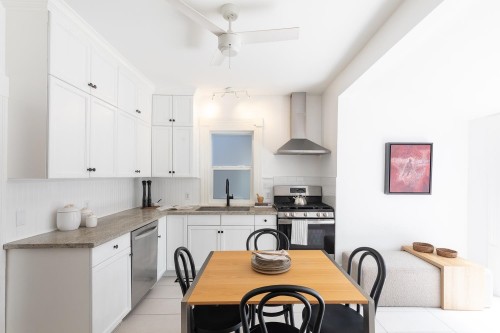 618 Union Street, Vancouver, BC - Indoor