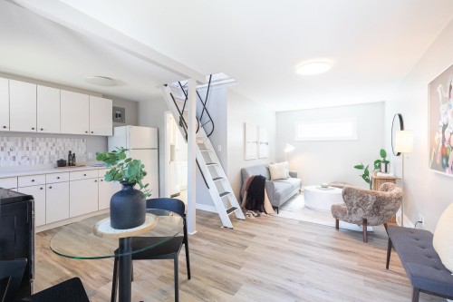 618 Union Street, Vancouver, BC - Indoor