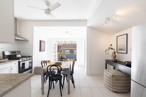 618 Union Street, Vancouver, BC - Indoor