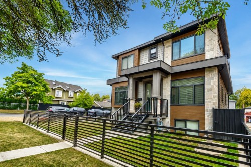 2705 Waverley Avenue, Vancouver, BC - Outdoor