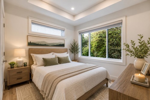 2705 Waverley Avenue, Vancouver, BC - Indoor Photo Showing Bedroom