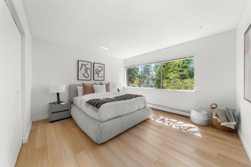 879 Westview Crescent, North Vancouver, BC - Indoor Photo Showing Bedroom