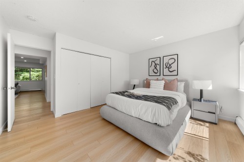 879 Westview Crescent, North Vancouver, BC - Indoor Photo Showing Bedroom