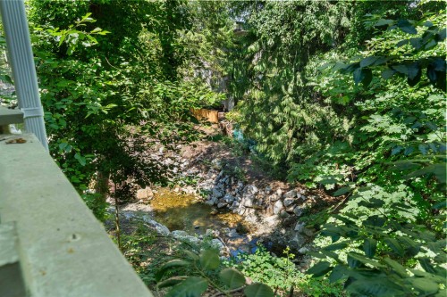 879 Westview Crescent, North Vancouver, BC - Outdoor