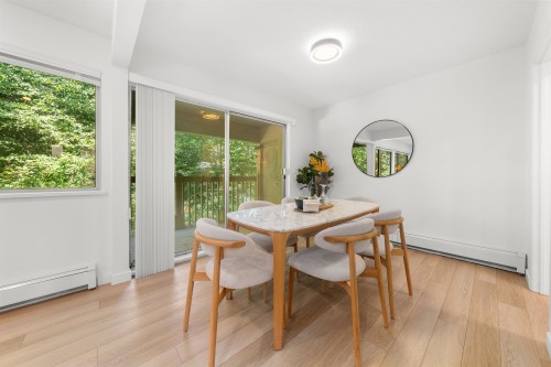 879 Westview Crescent, North Vancouver, BC - Indoor Photo Showing Dining Room