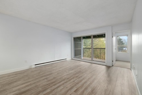 407-9857 Manchester Drive , Burnaby, BC V3N 4P6 5
