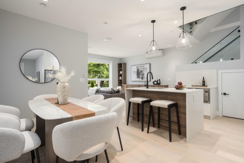 2196 19Th Avenue E, Vancouver, BC - Indoor