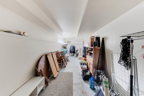 5592 Elizabeth Street, Vancouver, BC - Indoor Photo Showing Other Room