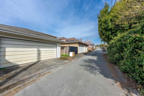 5592 Elizabeth Street, Vancouver, BC - Outdoor