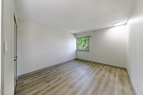 7516 Lambeth Drive, Burnaby, BC - Indoor Photo Showing Other Room
