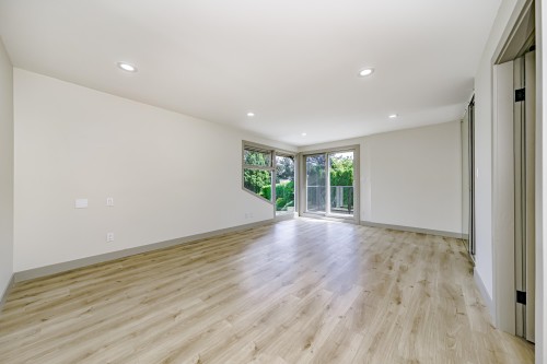 7516 Lambeth Drive, Burnaby, BC - Indoor