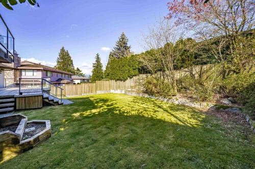 7516 Lambeth Drive, Burnaby, BC - Outdoor