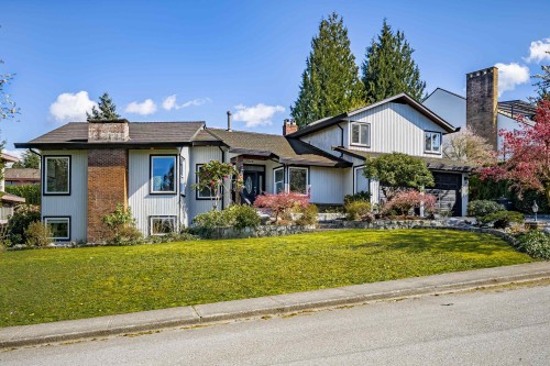 7516 Lambeth Drive, Burnaby, BC - Outdoor With Facade