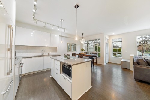17-5510 Admiral Way, Delta, BC - Indoor Photo Showing Other Room