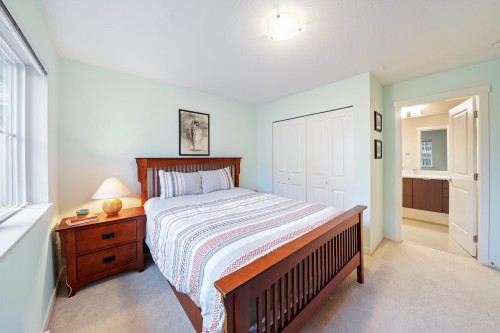 17-5510 Admiral Way, Delta, BC - Indoor Photo Showing Bedroom