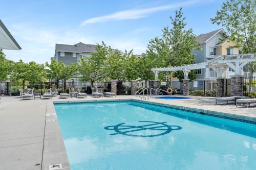 17-5510 Admiral Way, Delta, BC - Outdoor With In Ground Pool