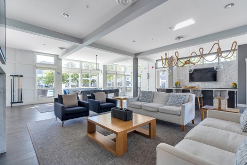 17-5510 Admiral Way, Delta, BC - Indoor Photo Showing Living Room