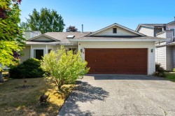 23410 Nightingale Avenue Maple Ridge, BC V2X 9C8