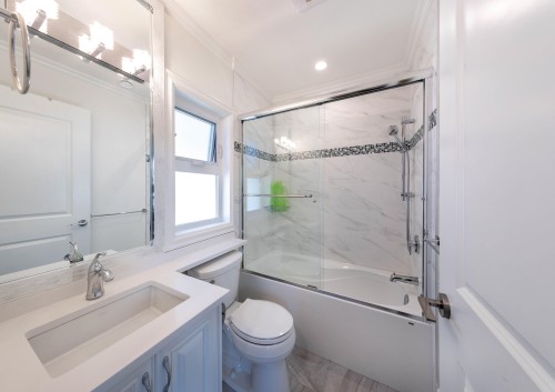 6200 Goldsmith Drive, Richmond, BC - Indoor Photo Showing Bathroom