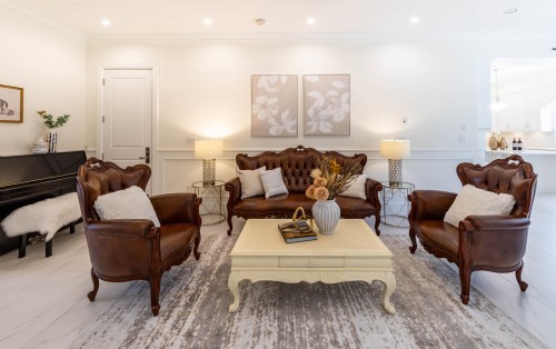 6200 Goldsmith Drive, Richmond, BC - Indoor Photo Showing Living Room
