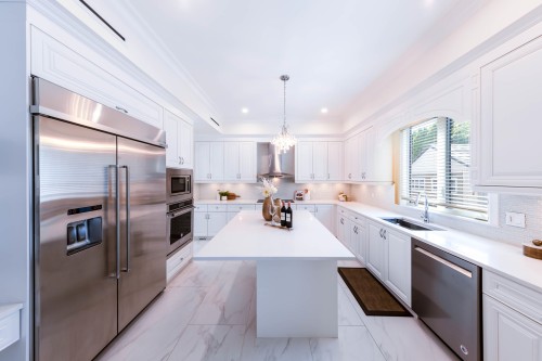 6200 Goldsmith Drive, Richmond, BC - Indoor Photo Showing Kitchen With Stainless Steel Kitchen With Upgraded Kitchen