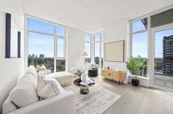 905-8415 Granville Street  Vancouver, BC V6P 0M2