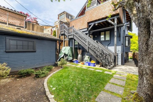 3244 1St Avenue W, Vancouver, BC - Outdoor