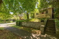 1194 18th Avenue E Vancouver, BC V5V 1H2