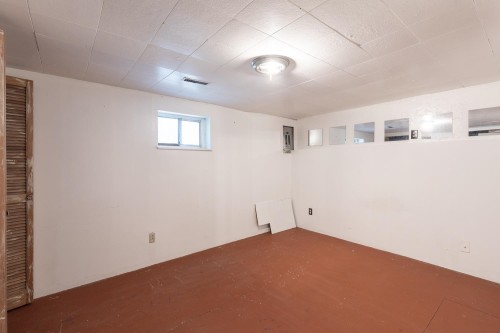 1194 18Th Avenue E, Vancouver, BC - Indoor Photo Showing Other Room