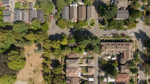 1194 18Th Avenue E, Vancouver, BC - Outdoor With View