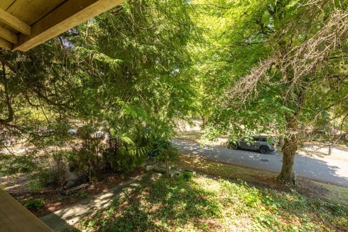 1194 18Th Avenue E, Vancouver, BC - Outdoor