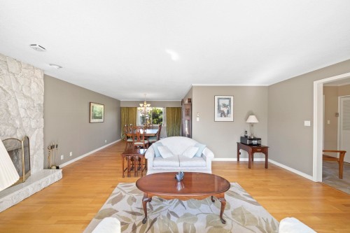 10631 Trepassey Drive, Richmond, BC - Indoor Photo Showing Living Room With Fireplace